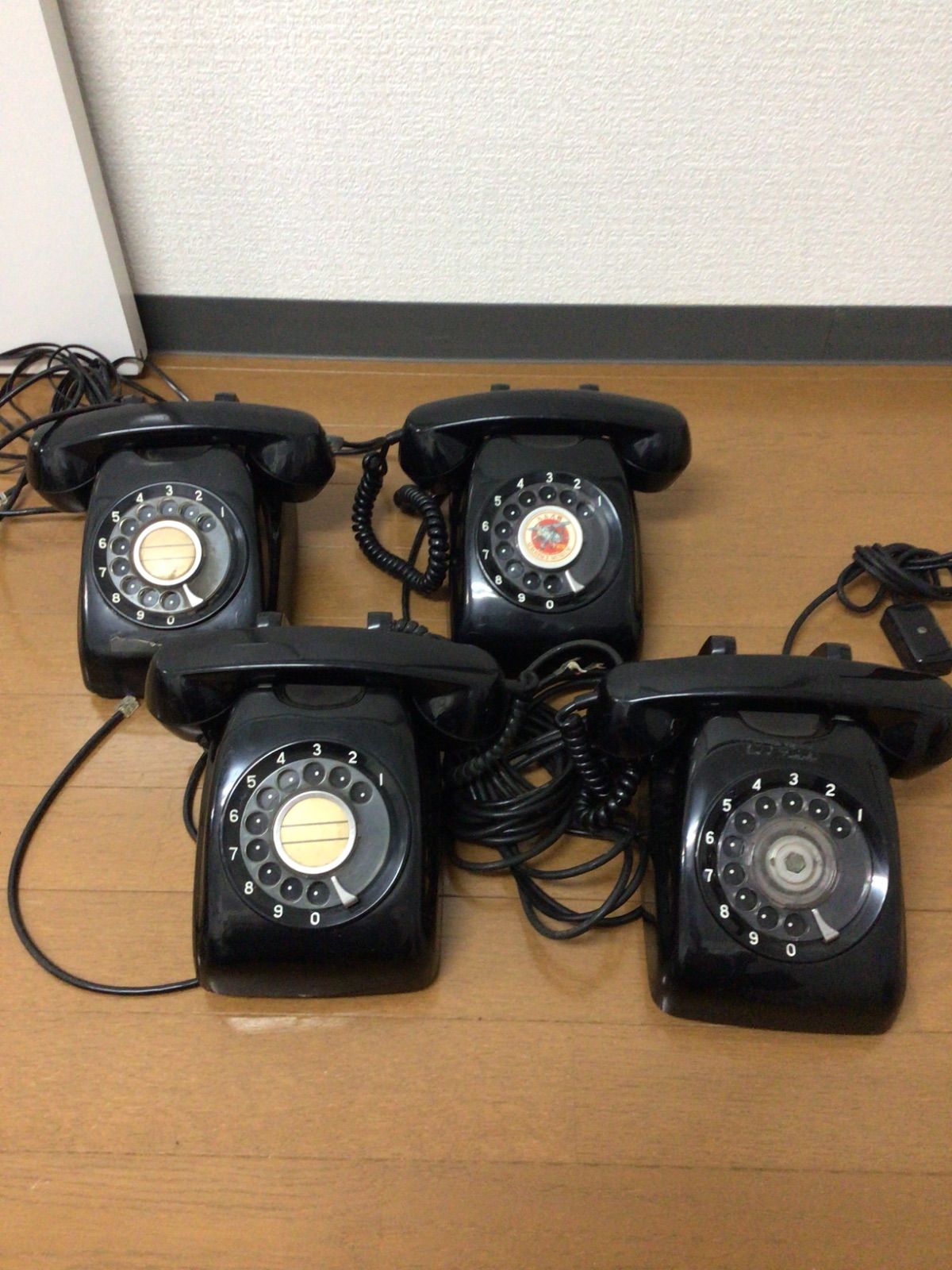 NO.6 黒電話　600-A1 4個セット