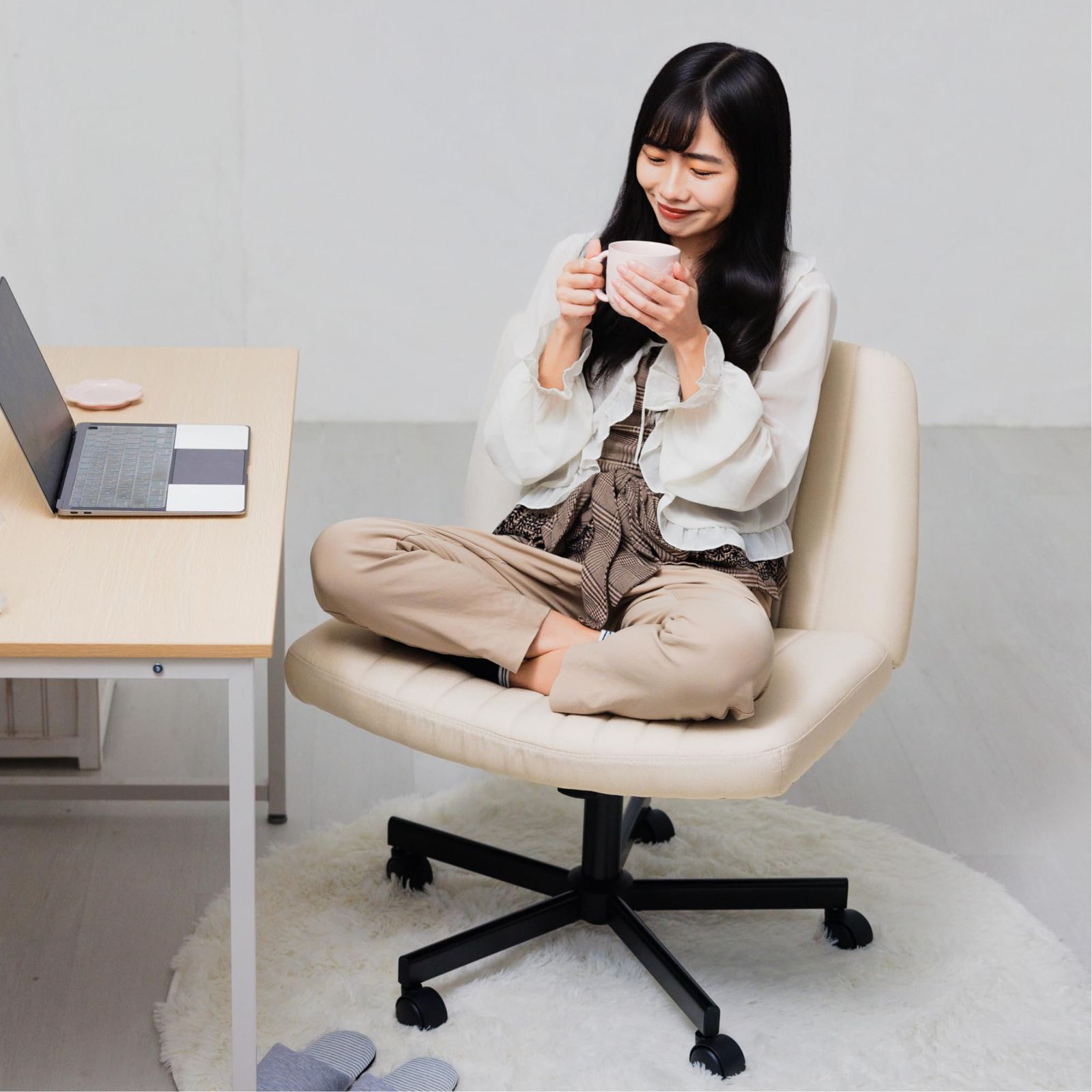 【あぐらをかける広々座面】NEOCHAIR デスクチェア ソファチェア オフィスチェア 【ホームオフィスxPUキャスター付きx省スペースx快適な在宅ワーク】COZYビスクベージュ★