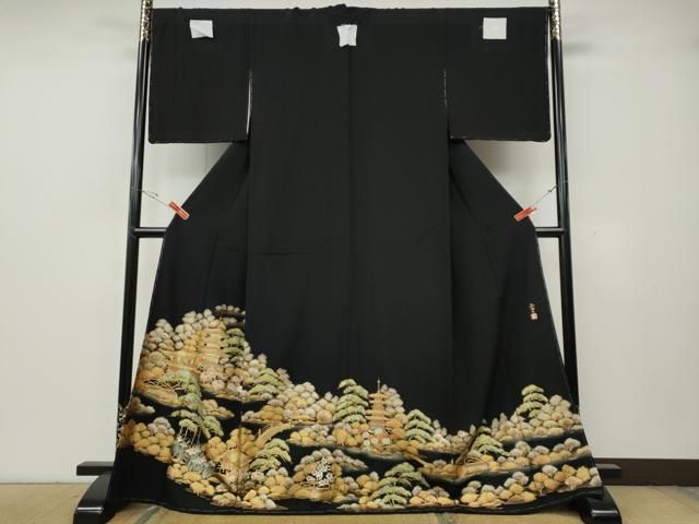 平和屋着物●豪華黒留袖　作家物　駒刺繍　風景草花文　金銀彩　正絹　逸品　未使用　CABG5582ut