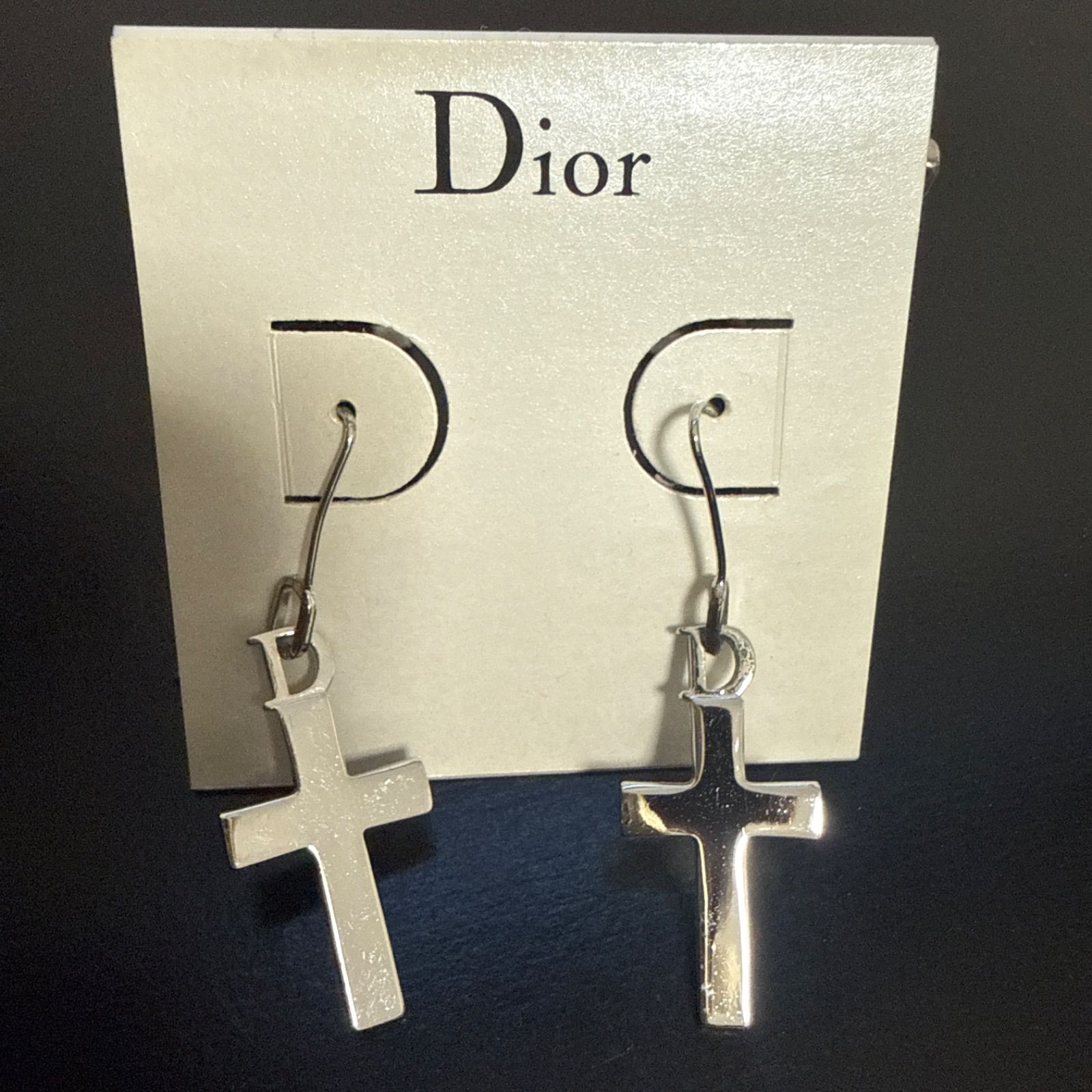 Christian Dior クリスチャンディオール シルバー クロスピアス Christian Dior クリスチャンディオール Dロゴクロスモチーフフック