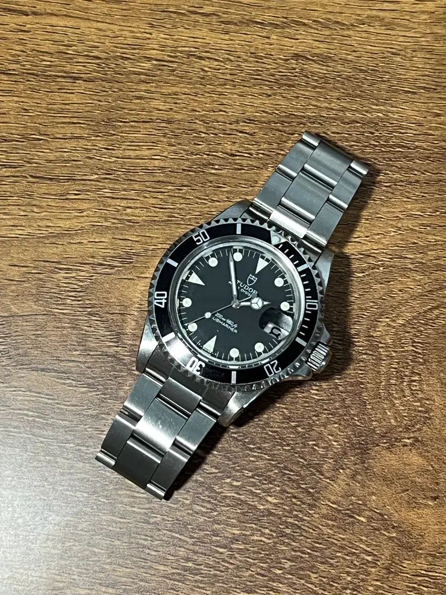 ヴィンテージ TUDOR サブマリーナー ref 76100