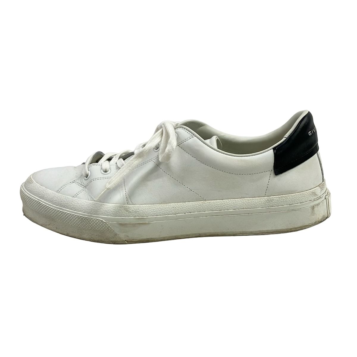 GIVENCHY(ジバンシー) スニーカー 44 メンズ - 白×黒 シティスポーツ レザー