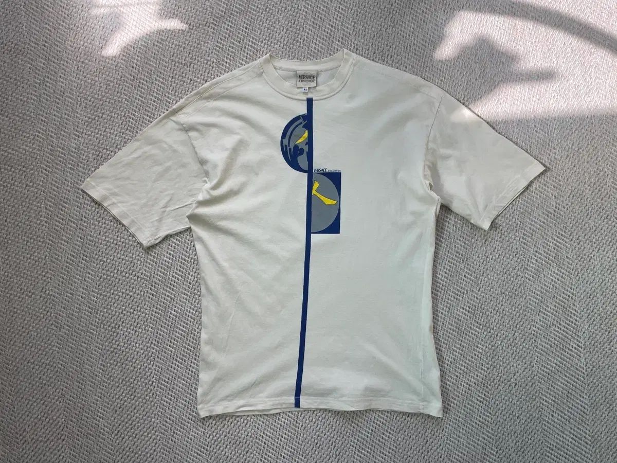 ヴェルサーチェ ジーン クチュール アートワーク 半袖 Tシャツ