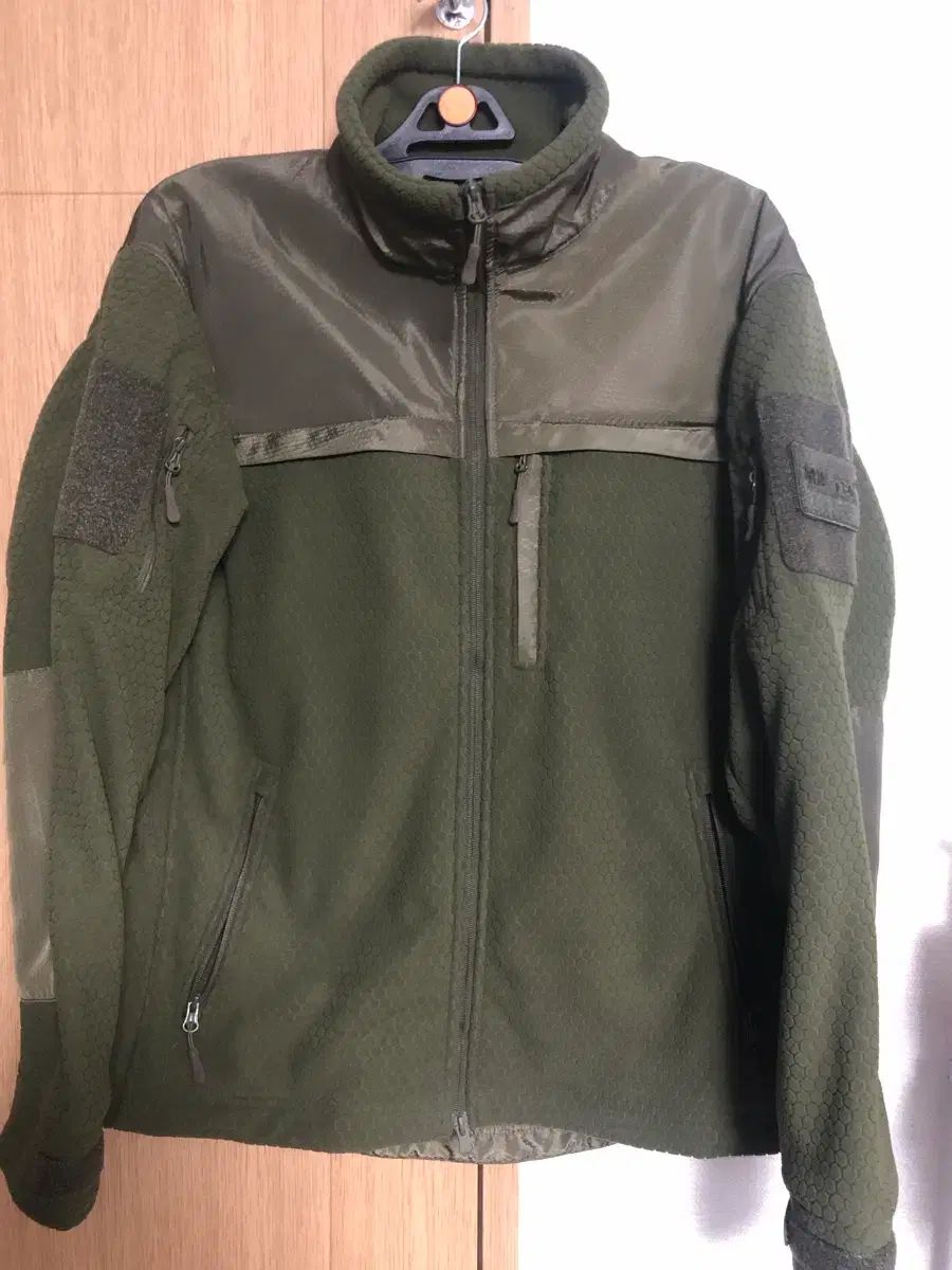 ドイツ スツム ミールテック(Mil-tec) エリート フリース ジャケット(XL サイズ)