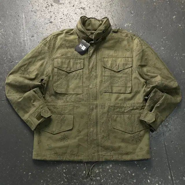 (新品) 100 NEW ERA ペイズリー パータン M-65 フィールド ジャケット