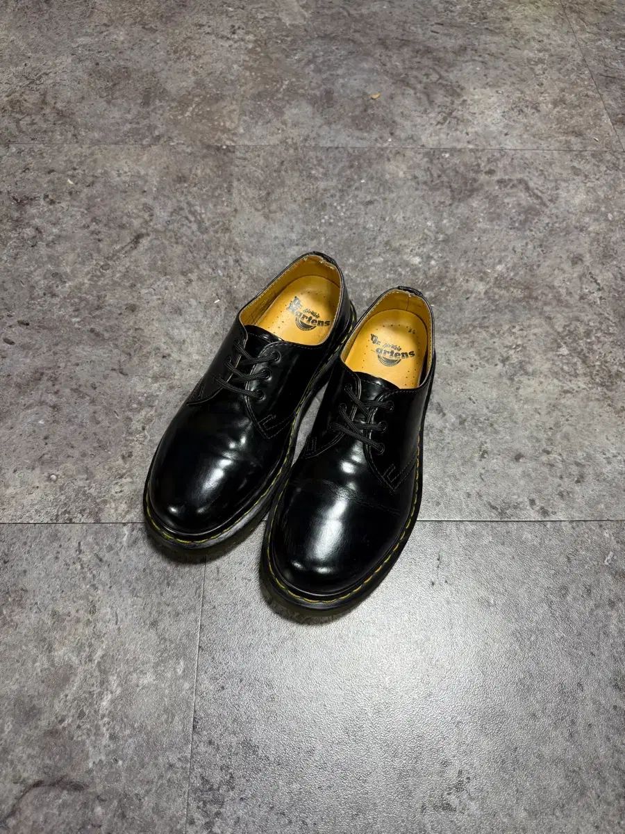DR. MARTENS ドクターマーチン 1461 スムース 230