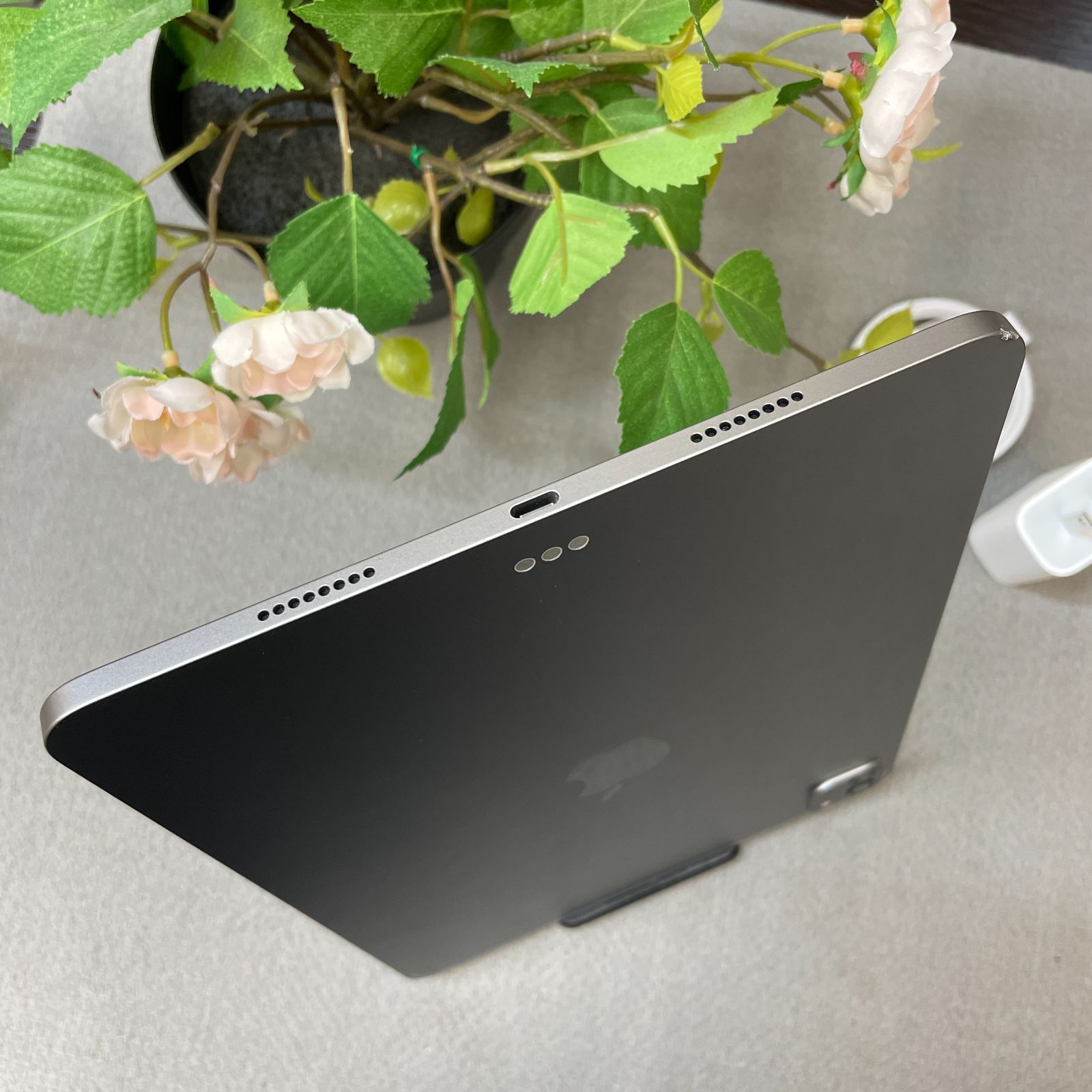 iPad Pro 11 M2 256GB WiFi バッテリー97% - ISHOP JAPAN - メルカリ