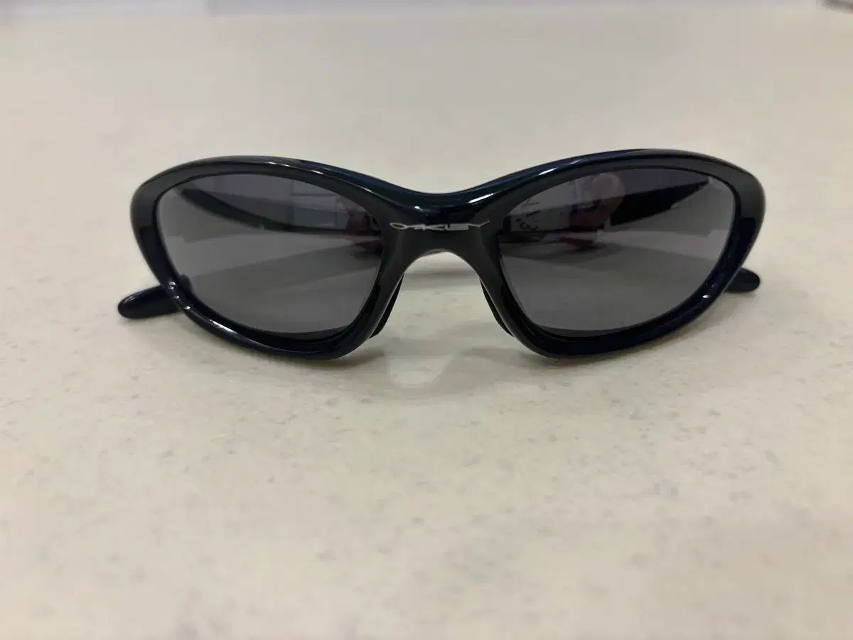 ヴィンテージ OAKLEY トゥエンティ XX ブラック made in usa