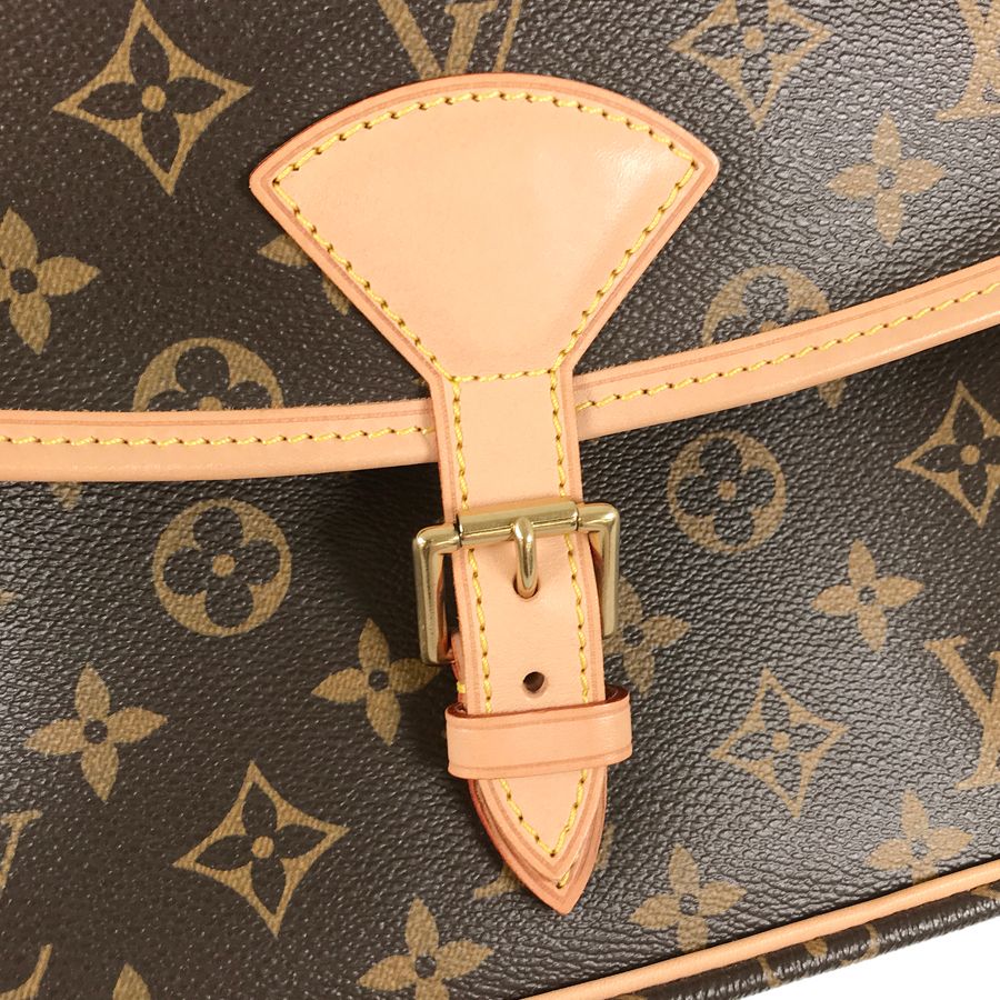 ルイ・ヴィトン LOUIS VUITTON モノグラム ソローニュ M42250 PVC