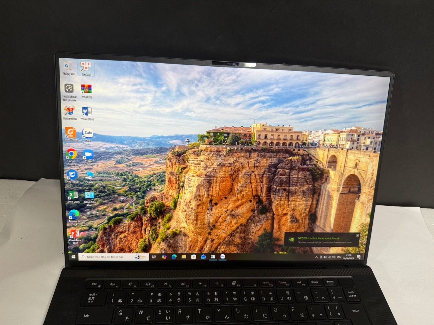 美品】DELL Precision 5550 T2000 i7-10850H - メルカリ