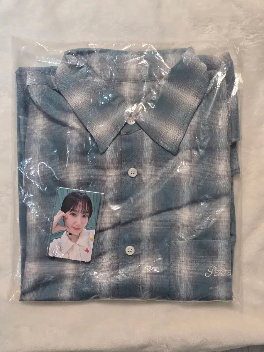 パク・ウンビン(PARK EUNBIN) 日本 シャツ グッズ + トレカ