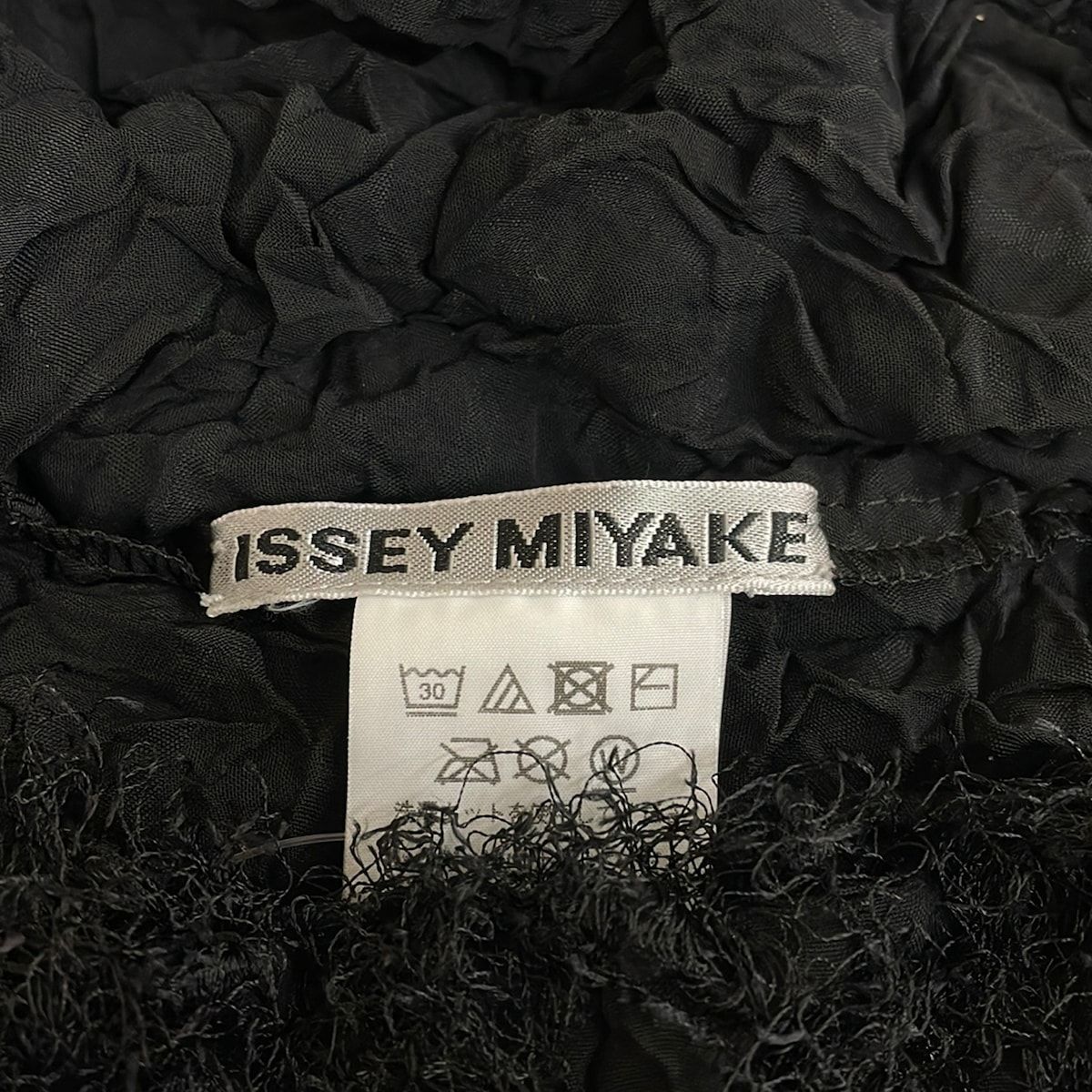 ISSEYMIYAKE(イッセイミヤケ) カーディガン サイズ2 M レディース美品 - 黒 長袖