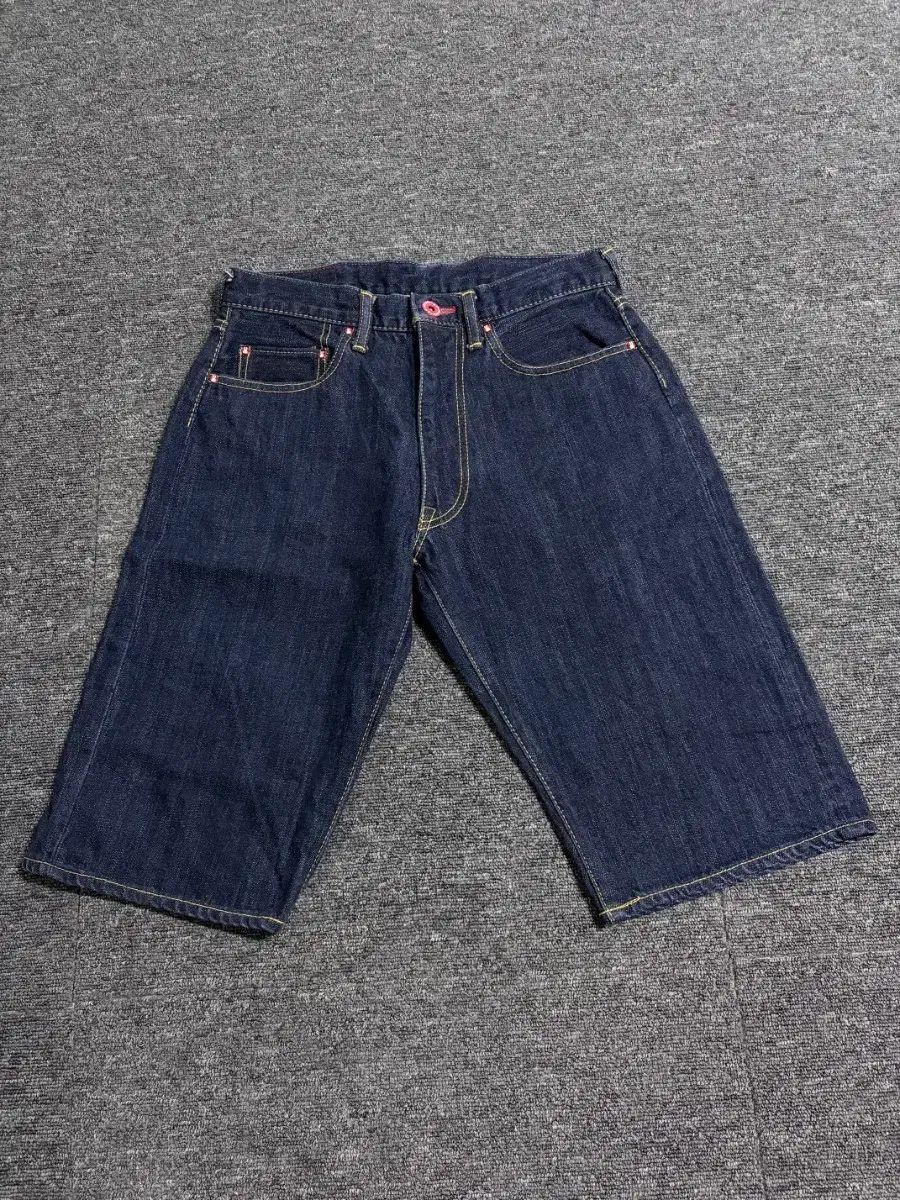 CUNE 큔 レビット プリンティング デニム ハーフ パンツ