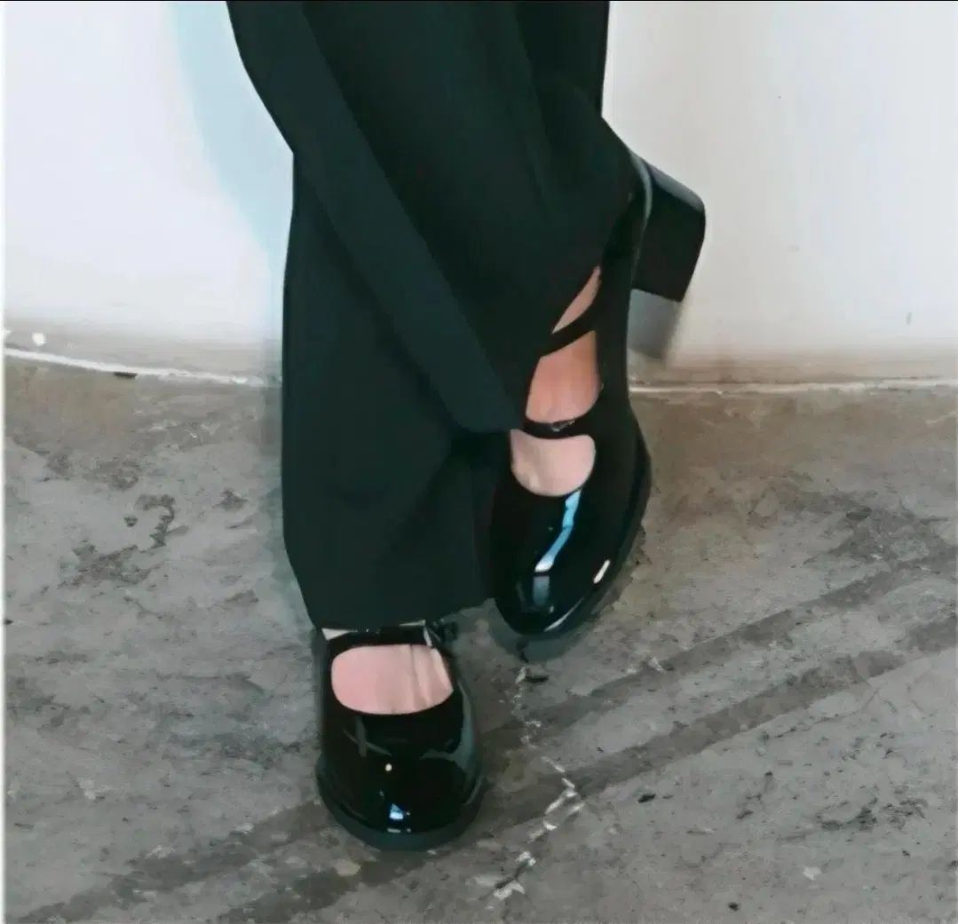 新品 G studio ブラック MARY JANE 靴