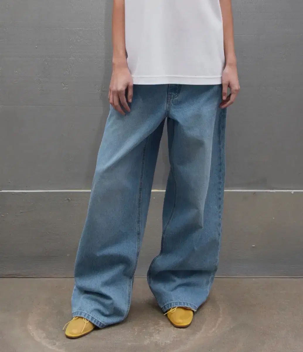 新品) ERA WOMEN ERA WIDE FIT DENIM PANTS