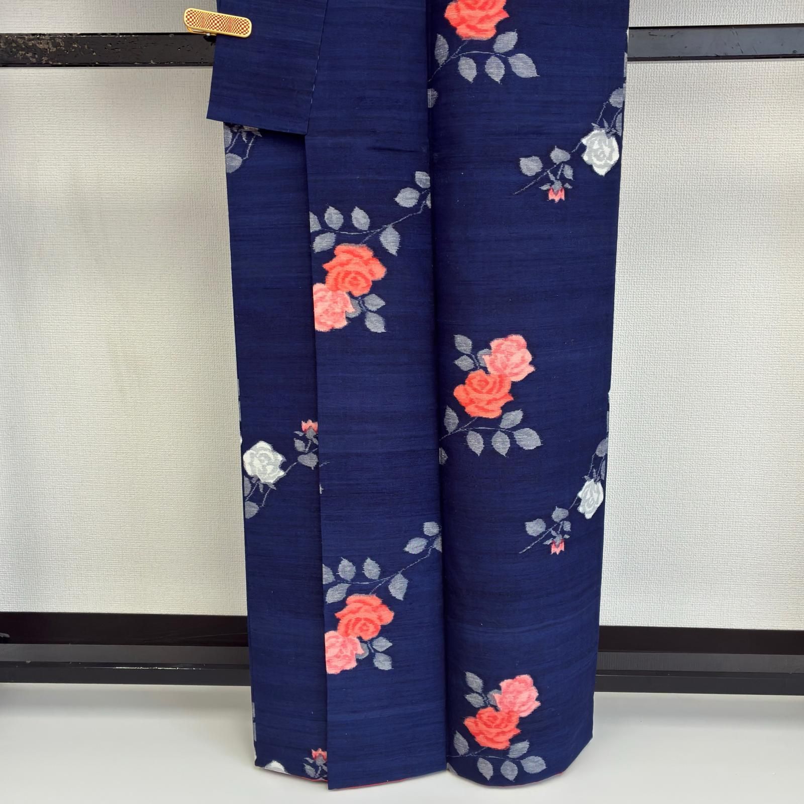 真綿紬 正絹 藍染め 花草の絣 袷 着物 MK-7645 - メルカリ