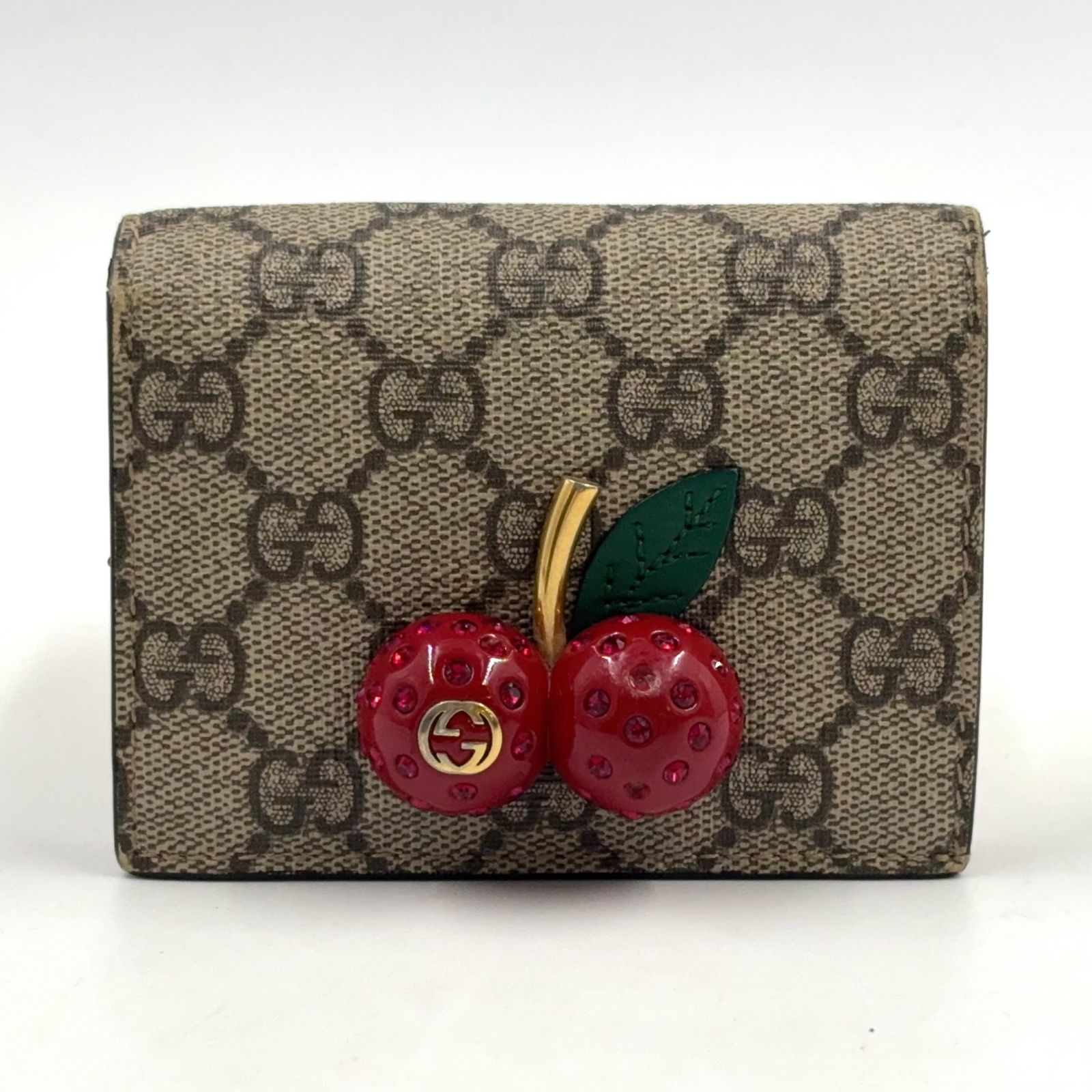【新着】GUCCI チェリー付きGGスプリーム レザー、PVC ベージュ、レッド 二つ折り財布 ゴールド 476050