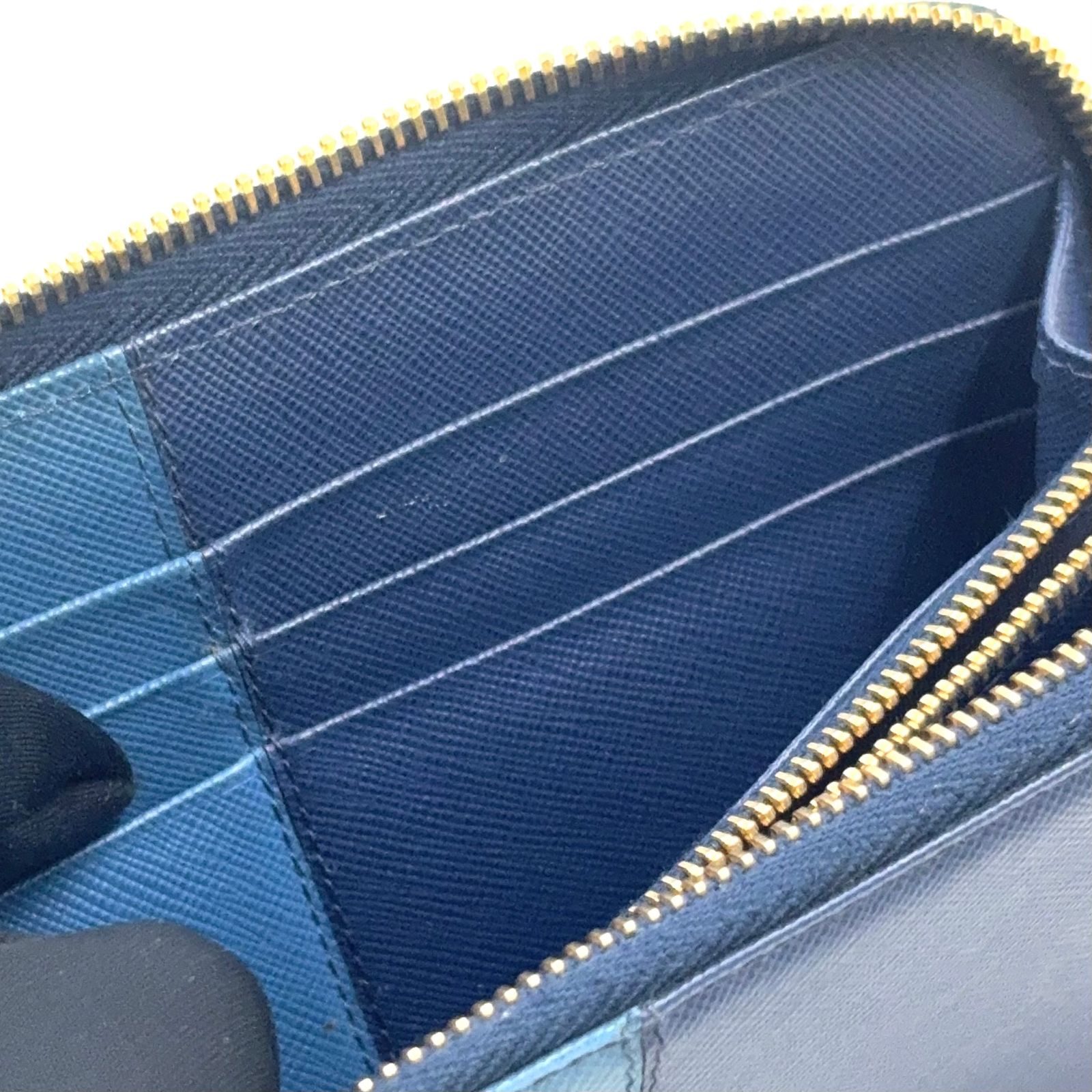 PRADA リボン バイカラー ジップアラウンド レザー ブルー、ライト