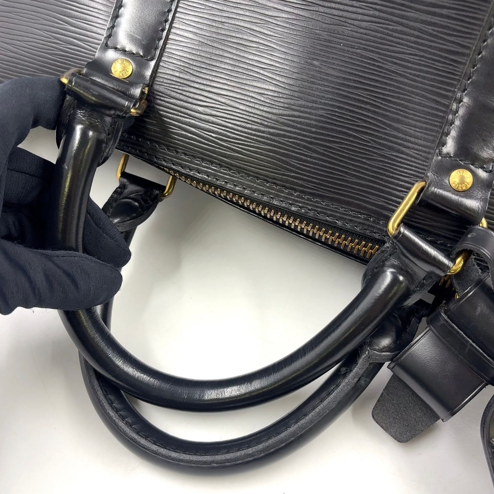新着】LOUIS VUITTON キーポル55 エピ エピ ノワール レザー ブラック