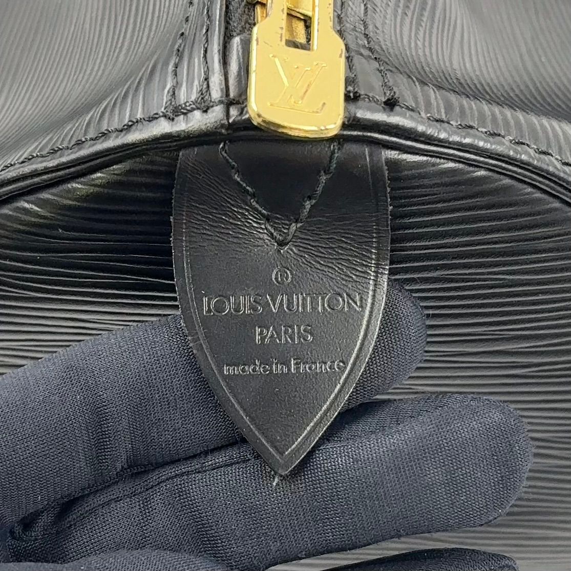 新着】LOUIS VUITTON キーポル55 エピ エピ ノワール レザー ブラック