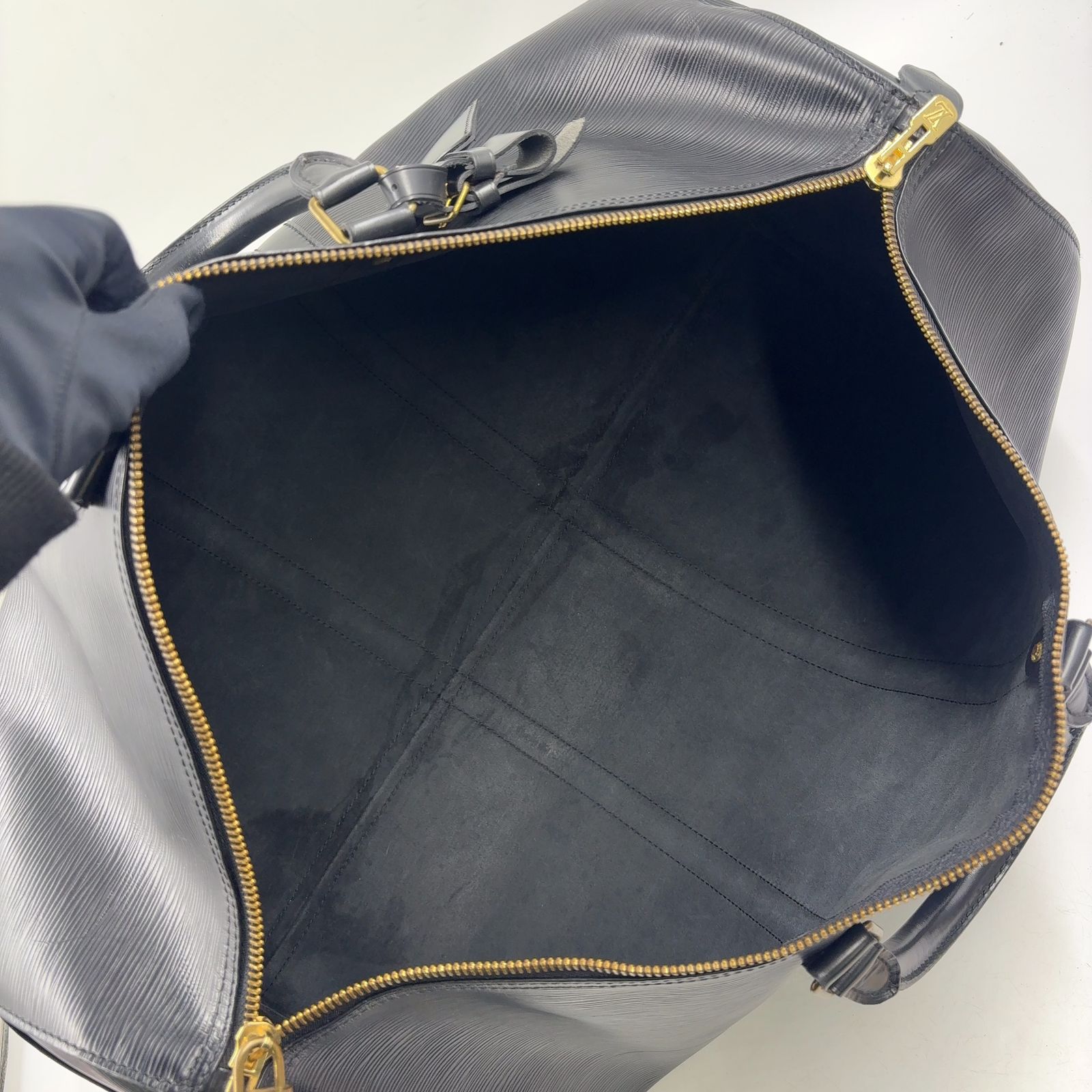 新着】LOUIS VUITTON キーポル55 エピ エピ ノワール レザー ブラック