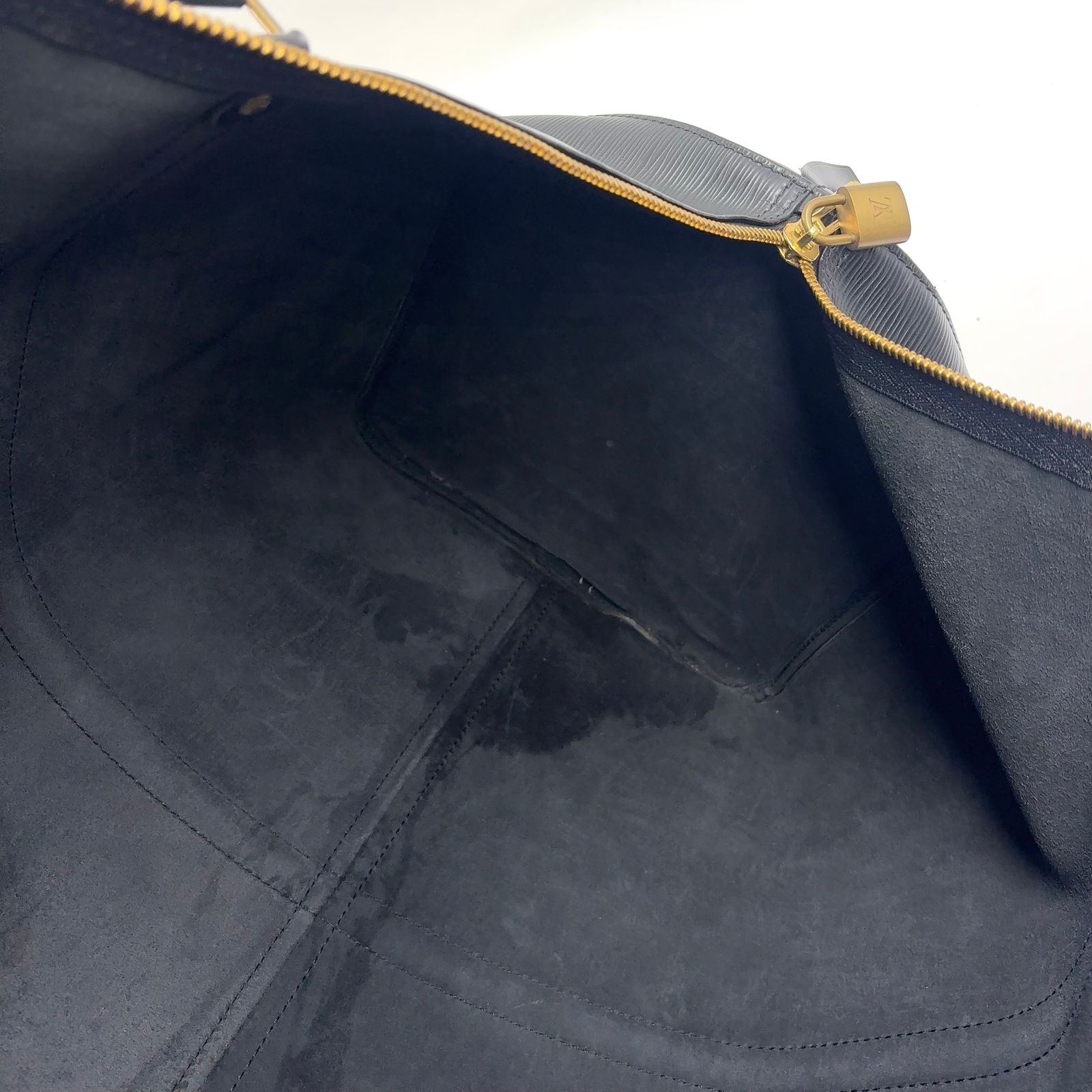 新着】LOUIS VUITTON キーポル55 エピ エピ ノワール レザー ブラック 