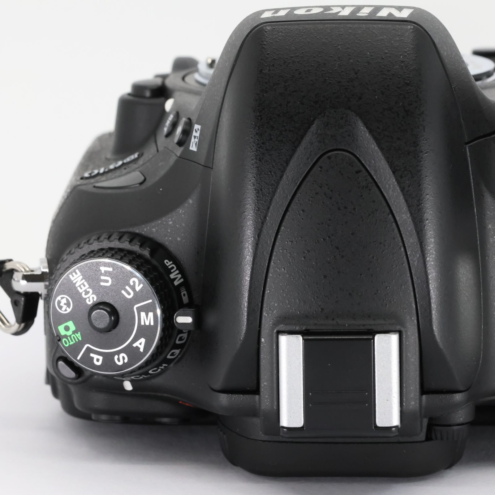 Nikon D610 ボディ ニコン フルサイズ 一眼レフカメラ シャッター回数