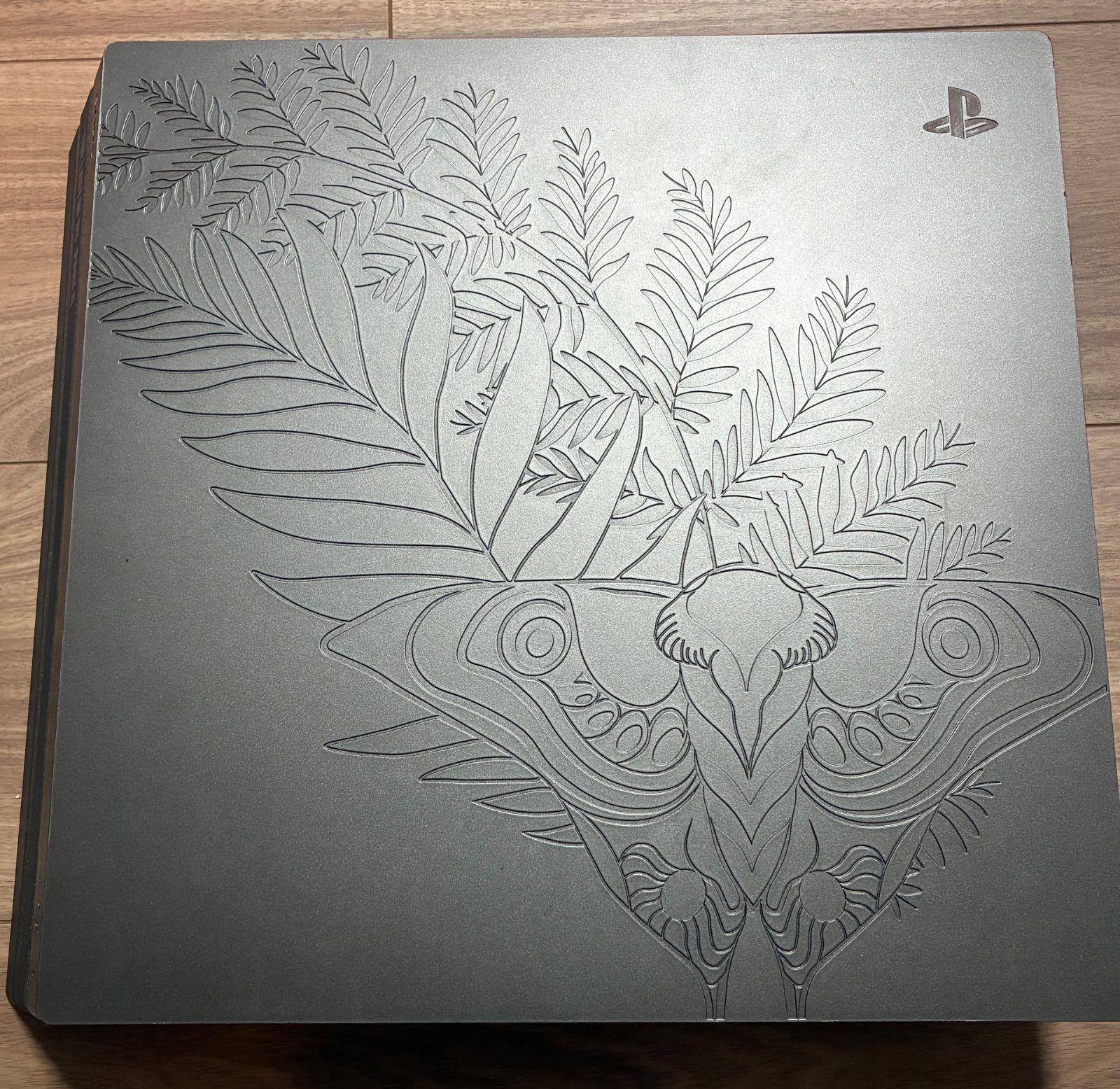 【希少デザイン】PS4 Pro The Last of Us Part II 限定版 本体のみ