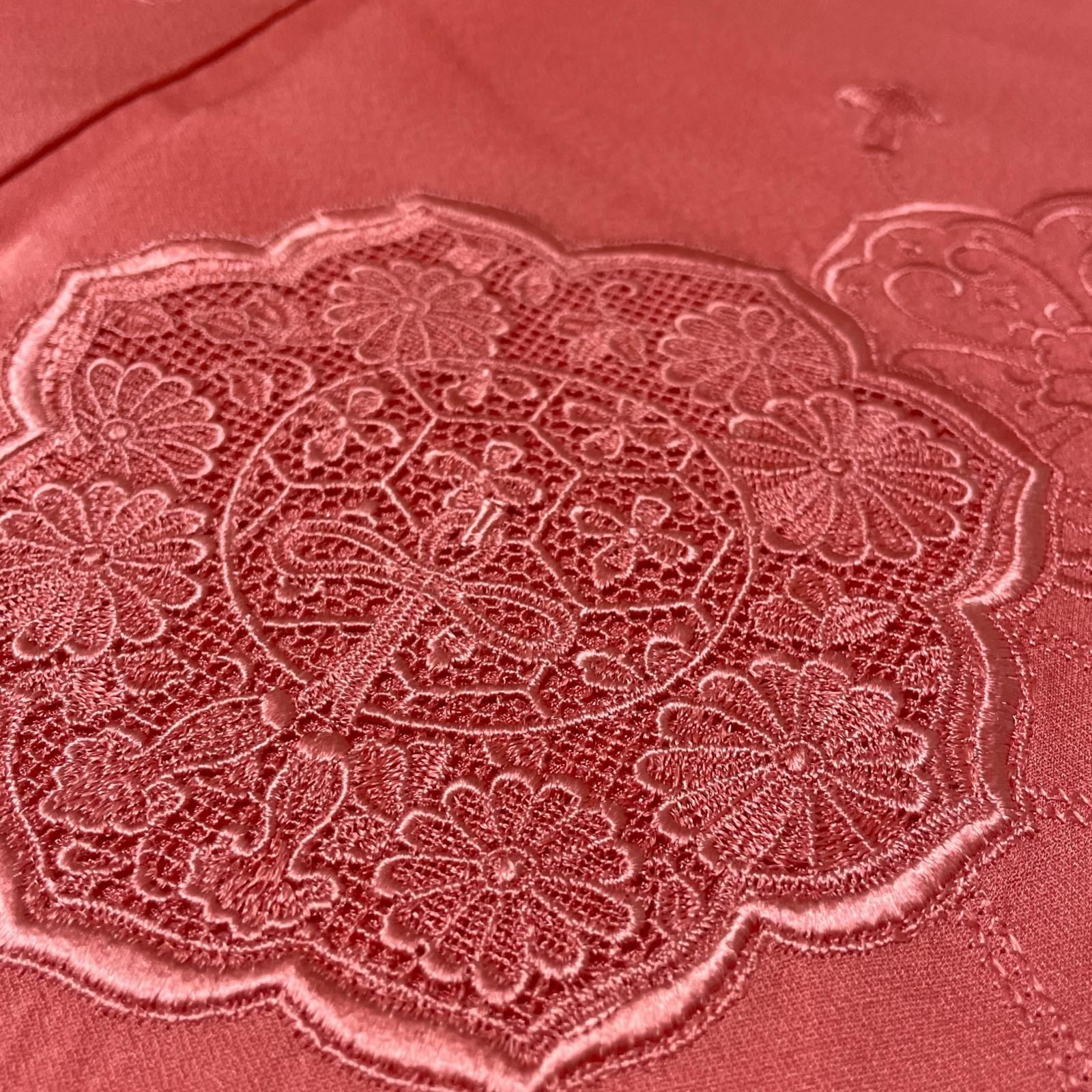 付下げ 刺繍の鏡文 華やかなピンク 着物 正絹 X-3559