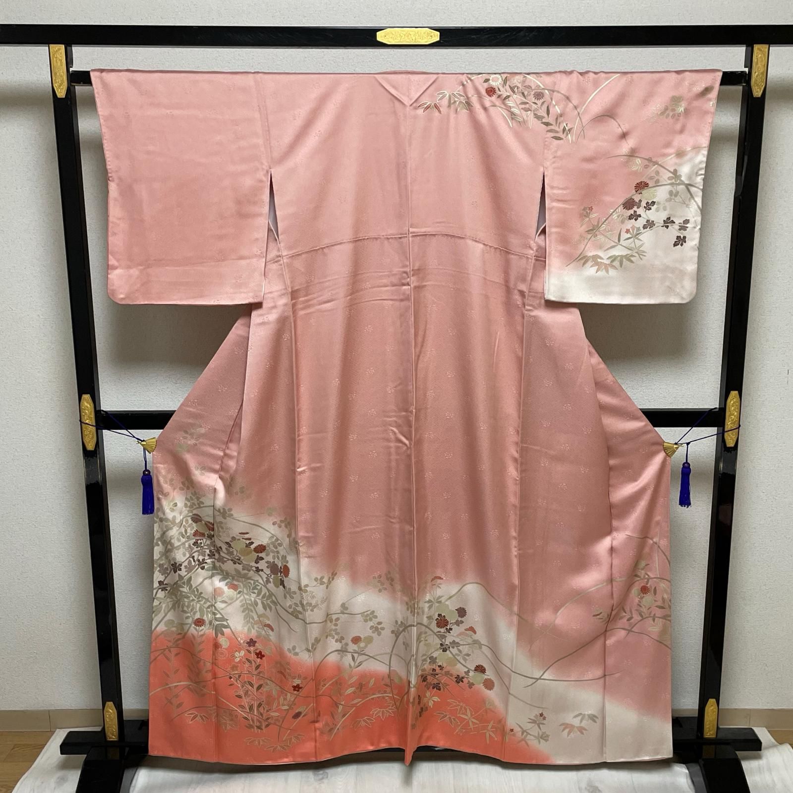 付下げ 暈し染 金彩 草花模様 紗綾形 着物 正絹 X-3628
