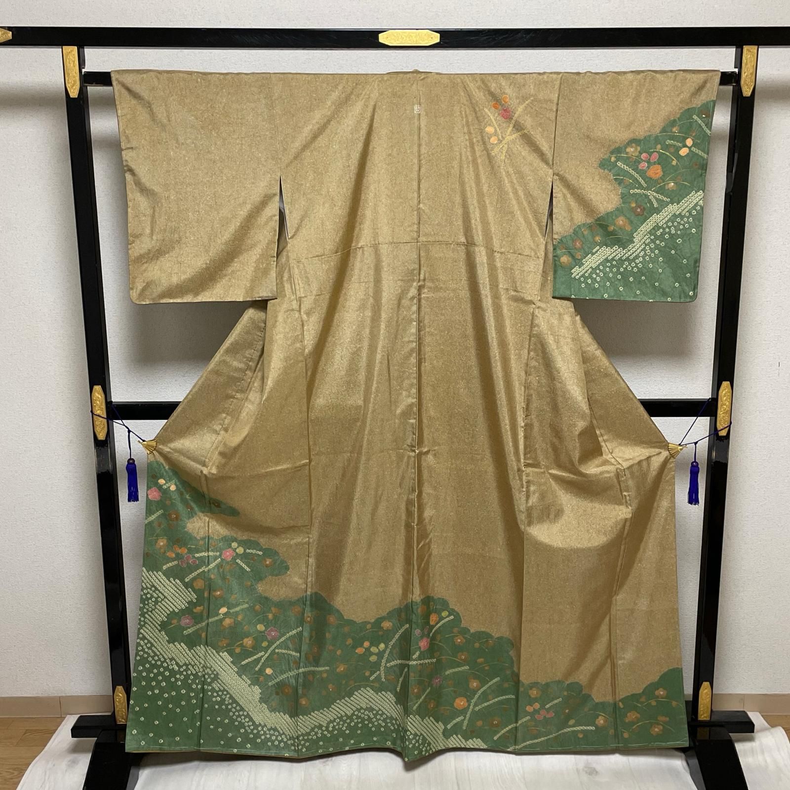 染大島紬 付下げ 金彩 梅の染めに絞り染め 着物 正絹 一つ紋 X-3637