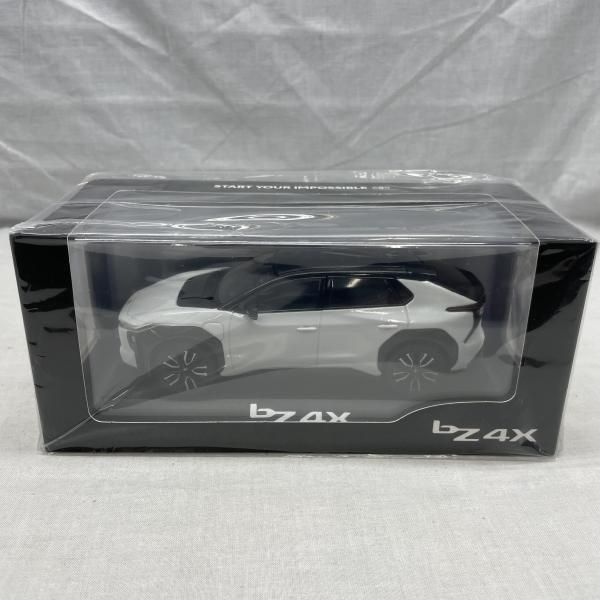 【中古】bZ4X ﾐﾆｶｰ 1/30 2PS ｱﾃｨﾁｭｰﾄﾞﾌﾞﾗｯｸﾏｲｶ(218)×ﾌﾟﾗﾁﾅﾎﾜｲﾄﾊﾟｰﾙﾏｲｶ(089)②[91]