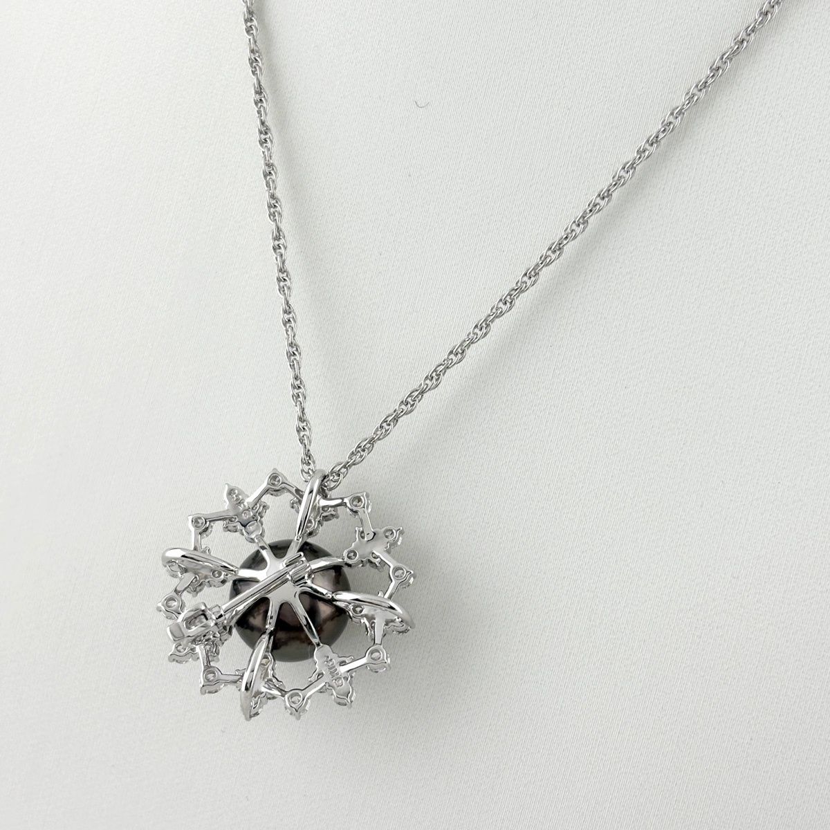 ミキモト MIKIMOTO パール ネックレス メレダイヤ ペンダント 真珠 ネックレス K18 パール ダイヤモンド レディース 【中古】 ミキモト MIKIMOTO パール ネックレス メレダイヤ ペンダント 真珠 ネックレス K18 パール ダイヤモンド レディース 【中古】