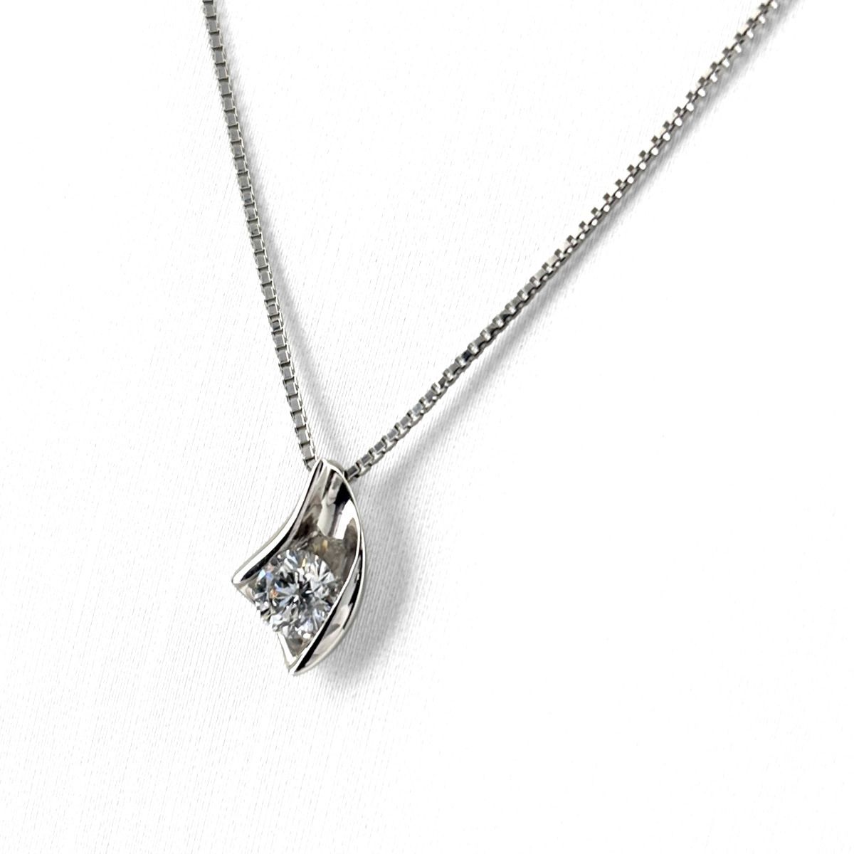 ダイヤモンド デザインネックレス プラチナ ペンダント ネックレス Pt900 Pt850 ダイヤモンド レディース 【中古】