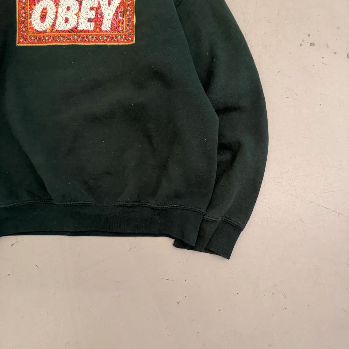 OBEY ボックスロゴ スウェット - メルカリ