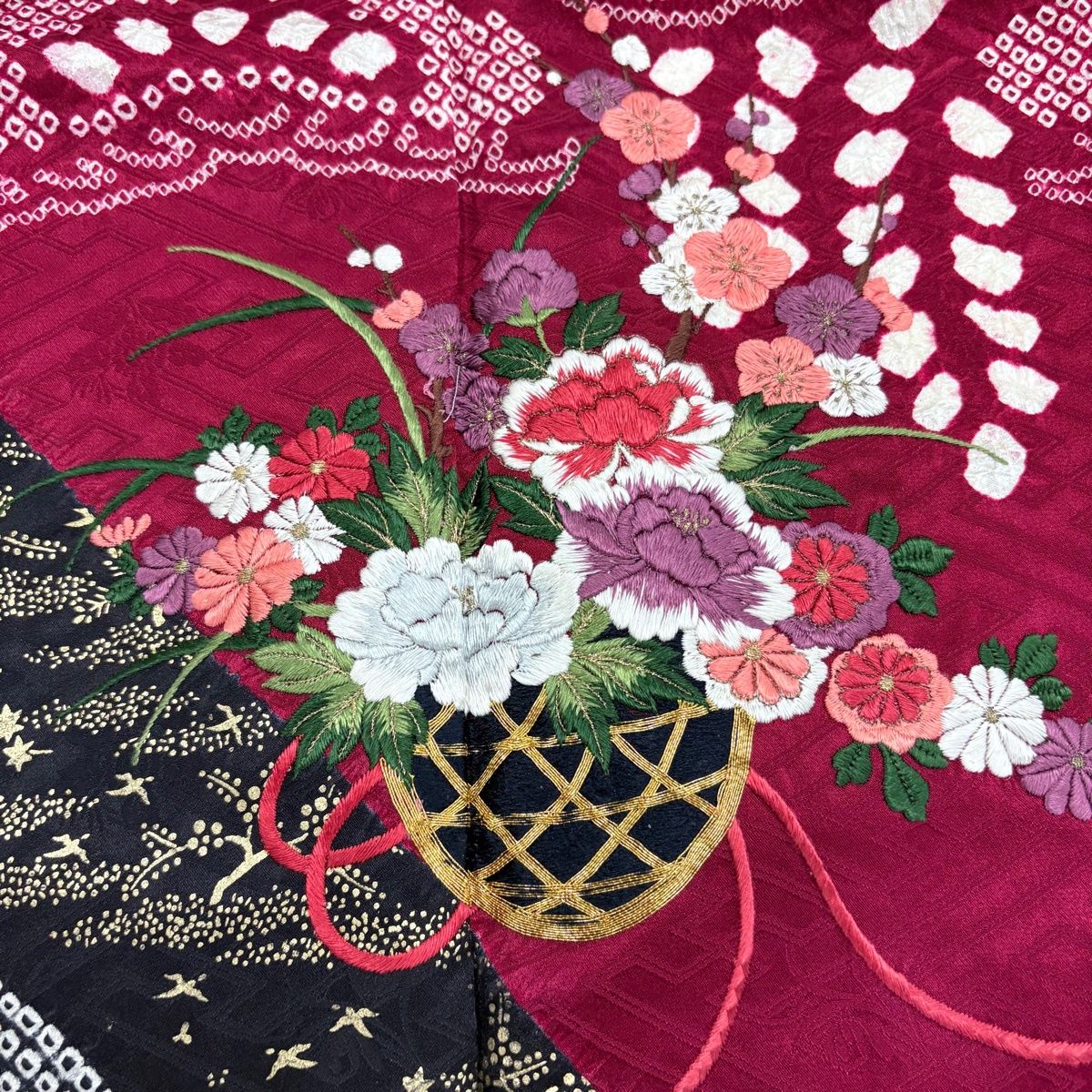 振袖 身丈155cm 裄丈62.5cm S 袷 花籠 笠松 刺繍 絞り 赤 正絹 名品 