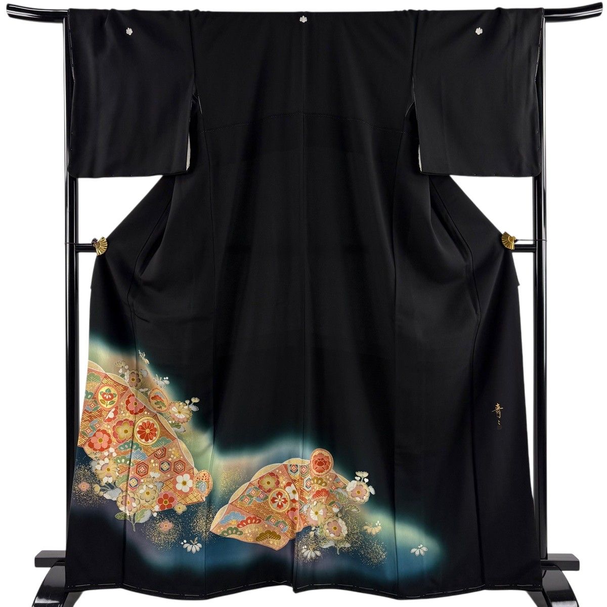 黒留袖 身丈167cm 裄丈68.5cm L 袷 松井青々 落款 菊 笠松 金糸 金彩 黒 正絹 名品 【中古】