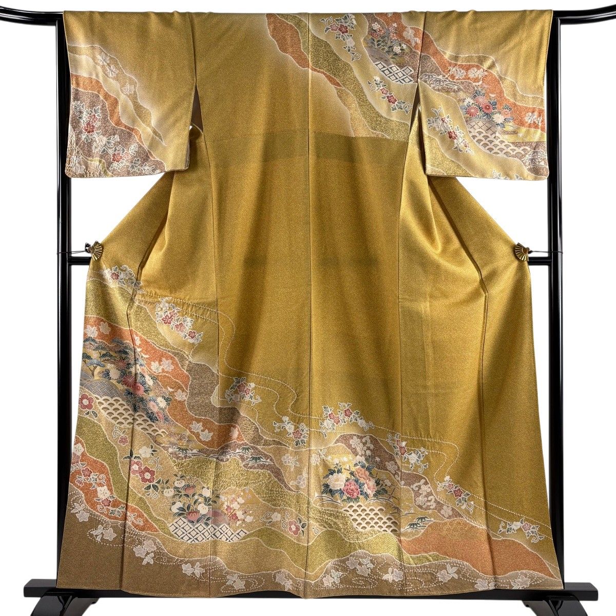 訪問着 身丈159cm 裄丈66cm M 袷 菊 青海波 金通し 金彩 からし色 正絹 名品 【中古】