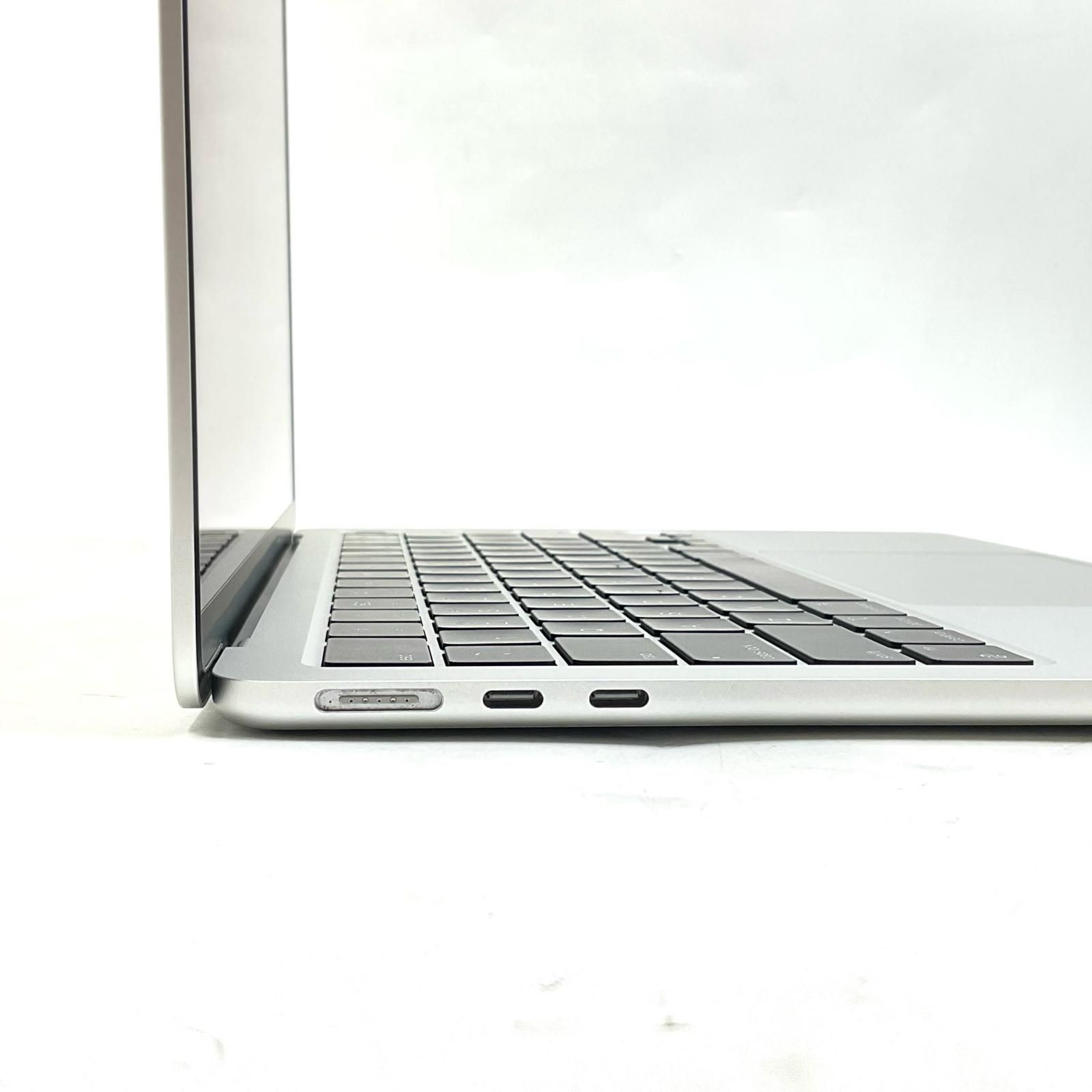 美品】MacBook Air M2 16GB 512GB シルバー 2022 - メルカリ