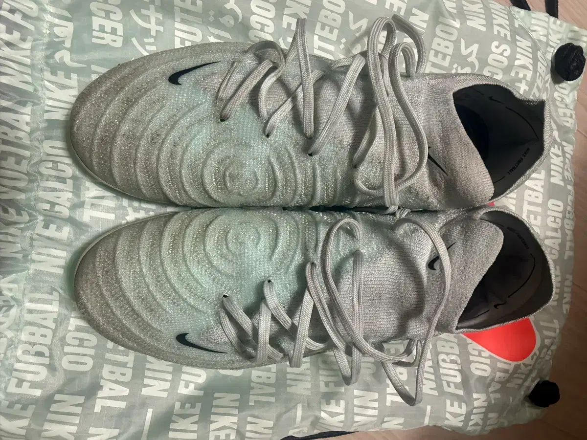 ナイキ FANTOM GX 2 エリート AG-PRO サッカーシューズ 250mm