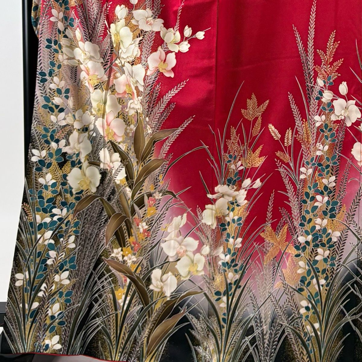 美品】 振袖 身丈167.5cm 裄丈67.5cm L 袷 胡蝶蘭 草花 金彩 ぼかし 赤