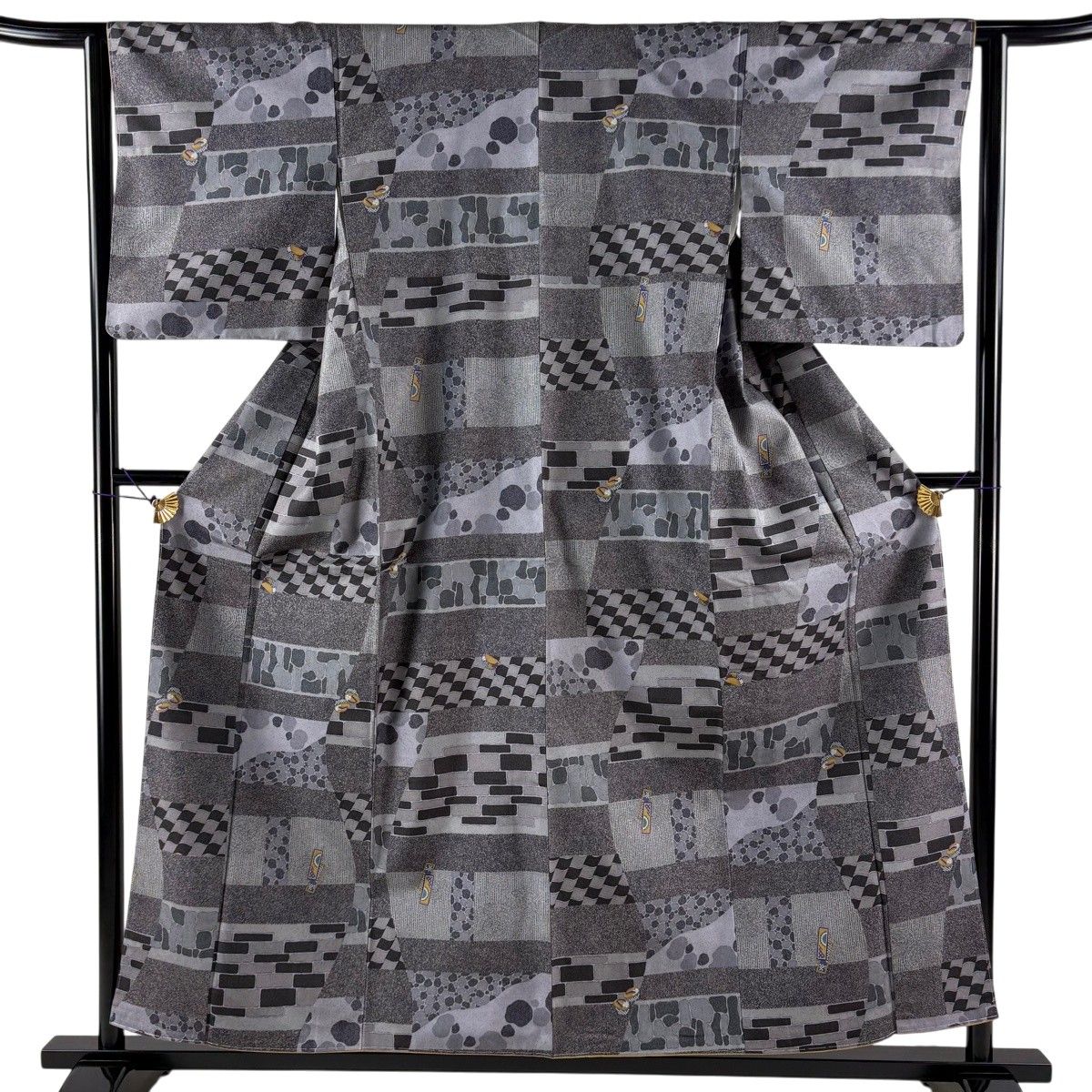【美品】 小紋 身丈156.5cm 裄丈62.5cm S 袷 紬地 櫛 簪 黒灰 正絹 秀品 【中古】
