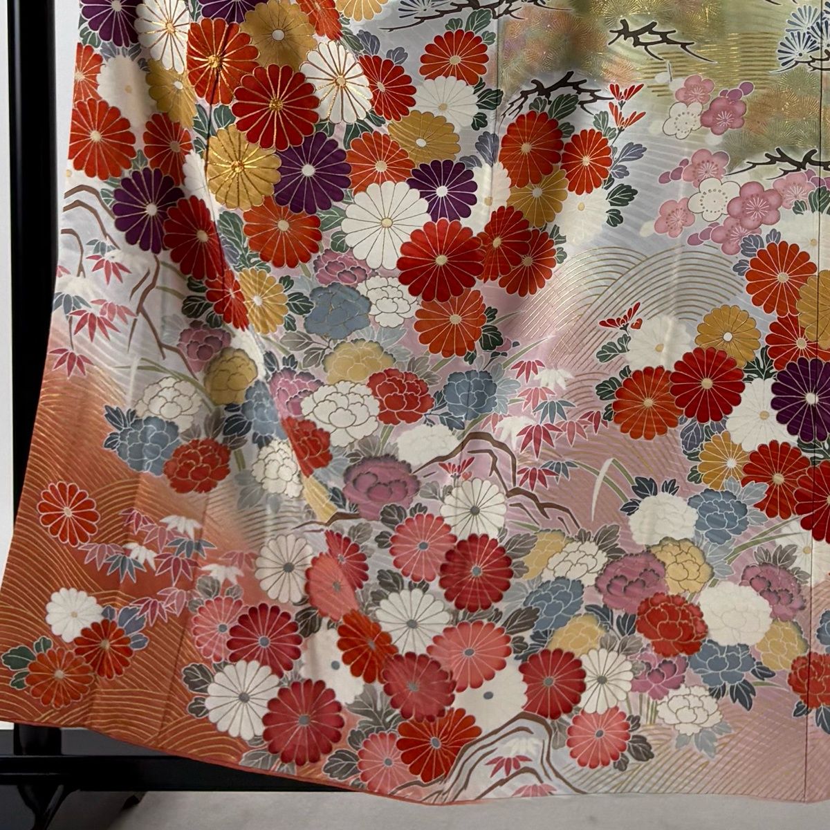 振袖 身丈159.5cm 裄丈64cm M 袷 菊 松竹梅 金糸 金彩 灰色 正絹 秀品 