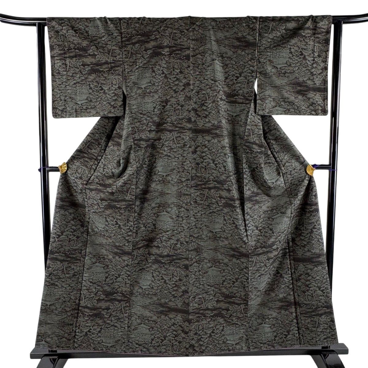 【美品】 紬 身丈157.5cm 裄丈63.5cm S 袷 建物 松 墨色 正絹 秀品 【中古】