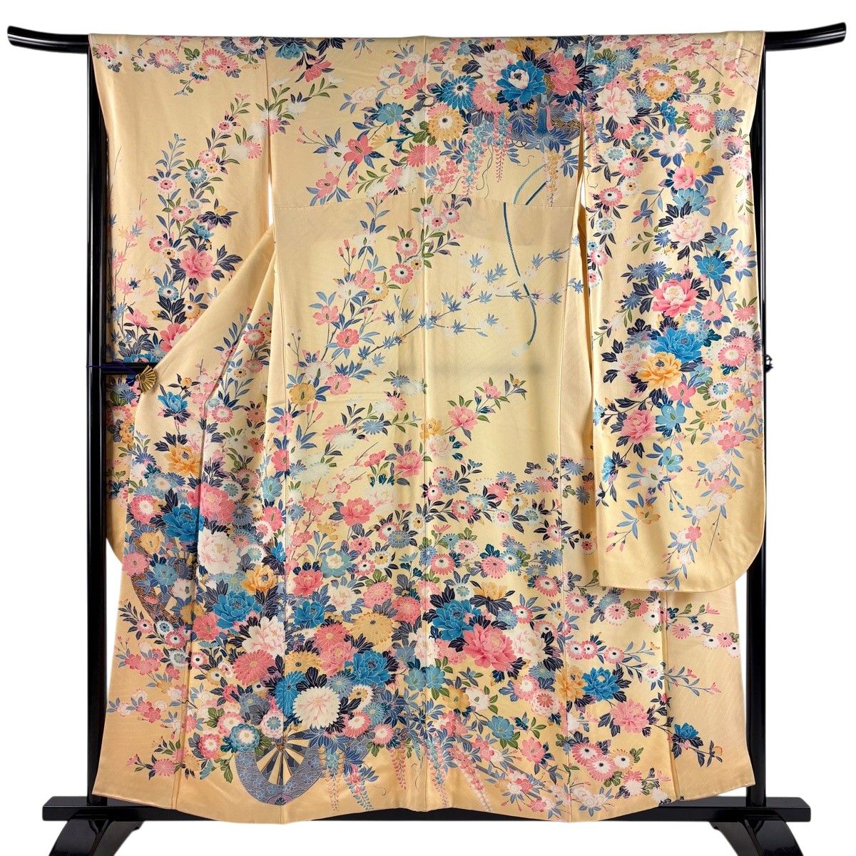 振袖 身丈156cm 裄丈66cm M 袷 落款 花車 牡丹 クリーム 正絹 秀品 【中古】