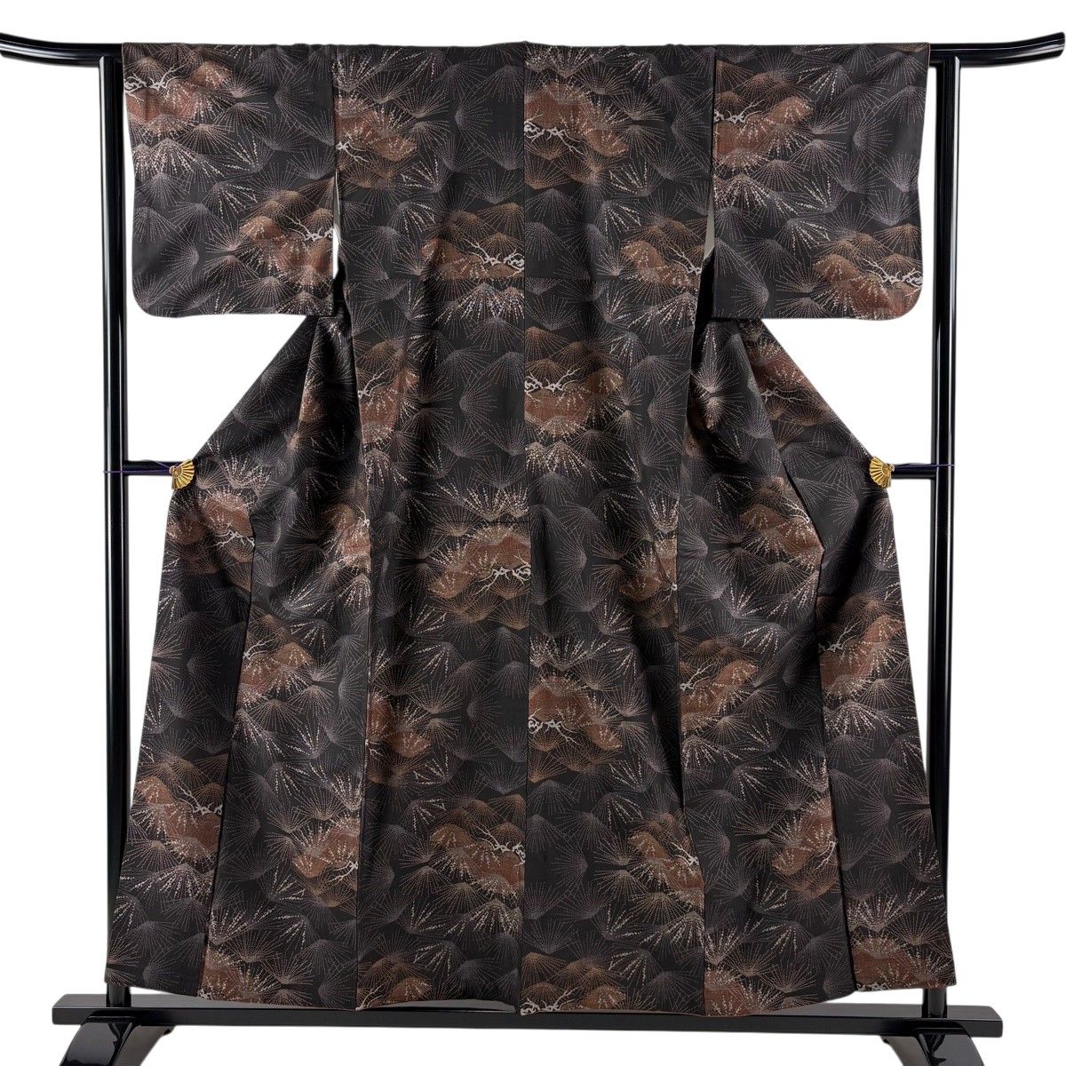 【美品】 紬 身丈156.5cm 裄丈62.5cm S 袷 若松 墨色 正絹 秀品 【中古】