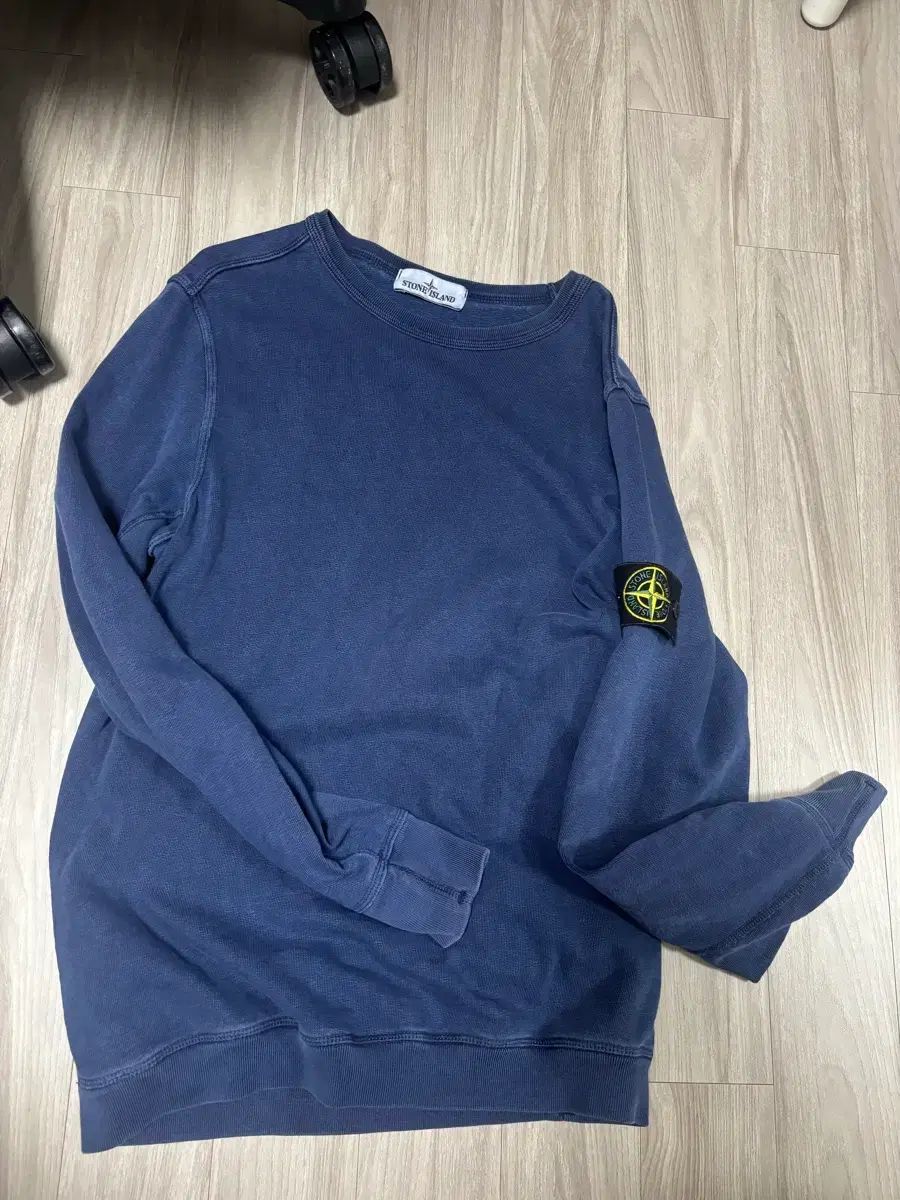STONE ISLAND スウェット ネイビー m