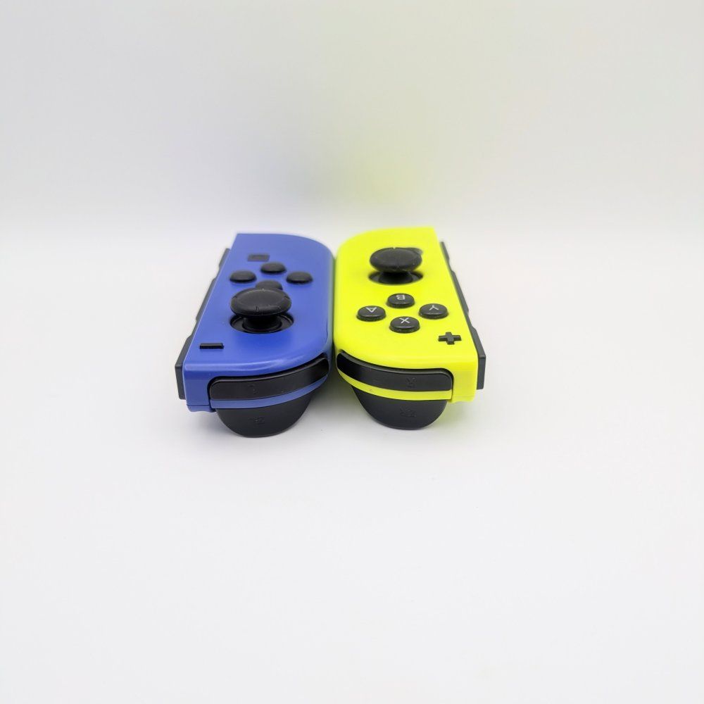 動作品】Joy-Con(L) ブルー/(R) ネオンイエロー - メルカリ