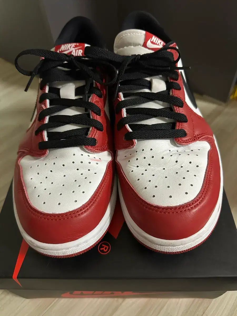 300) NIKE ジョーダン ロー シカゴ 出品