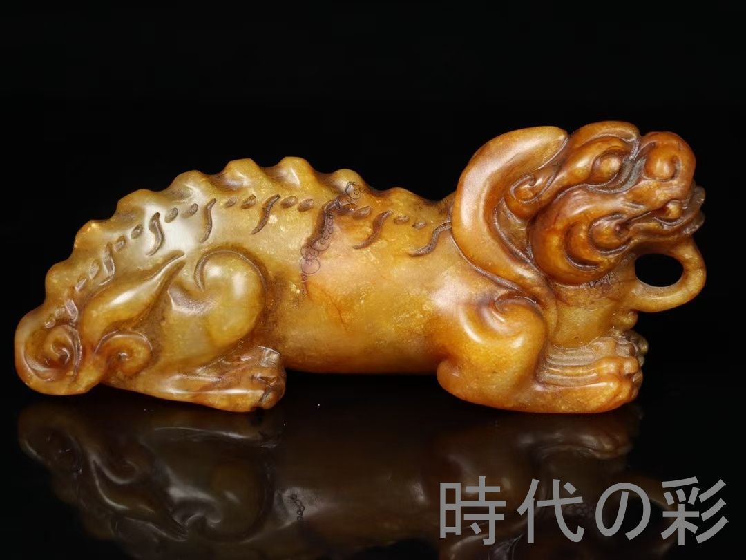 中国古美術 灯光凍田黄石 手把件 石香款 彫刻 瑞獣 置物 文房具 篆刻 書道具 旧蔵・少甫作款・灯光凍田黄石瑞獣手把件・印章・印鑑・印材】中国古